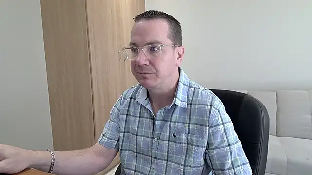 Snapshot of BrettJ81 chatting on September 20, 2025, 10:53 am BrettJ81 online show from September 20, 2025, 10:53 am