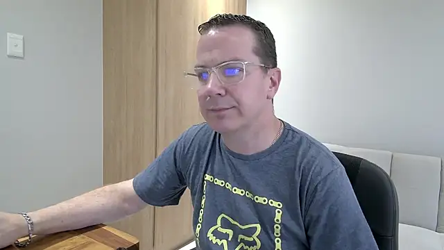 Snapshot of BrettJ81 chatting on December 12, 2024, 2:11 pm BrettJ81 online show from December 12, 2024, 2:11 pm