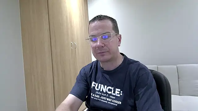 BrettJ81 online show from October 14, 2025, 4:29 pm