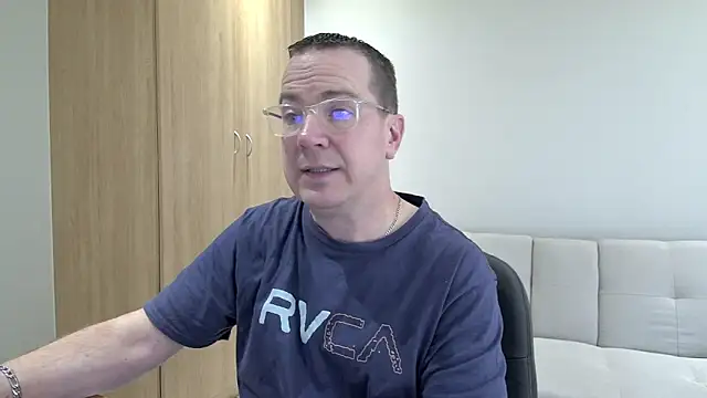 Snapshot of BrettJ81 chatting on September 15, 2025, 2:28 pm BrettJ81 online show from September 15, 2025, 2:28 pm