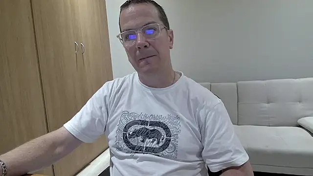 BrettJ81 online show from April 5, 2026, 6:25 pm