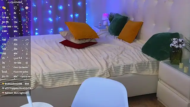 Snapshot of Lexitey chatting on December 6, 2024, 1:16 pm Lexitey online show from December 6, 2024, 1:16 pm