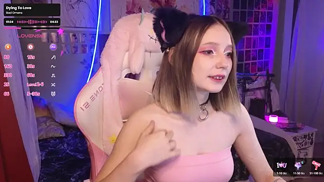 Evie Ro online show from November 3, 2025, 9:29 pm