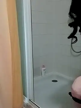 Snapshot of JOHANNA9MOI02 chatting on September 20, 2025, 4:34 pm JOHANNA9MOI02 online show from September 20, 2025, 4:34 pm