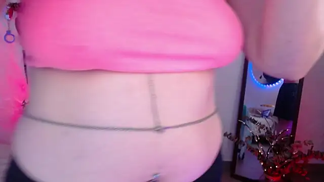 Snapshot of Eve_Blue77 chatting on October 5, 2025, 2:35 am Eve Blue77 online show from October 5, 2025, 2:35 am