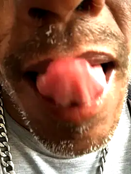 kvr27 online show from December 5, 2025, 9:12 pm