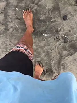 Snapshot of kvr27 chatting on February 24, 2026, 1:23 pm kvr27 online show from February 24, 2026, 1:23 pm