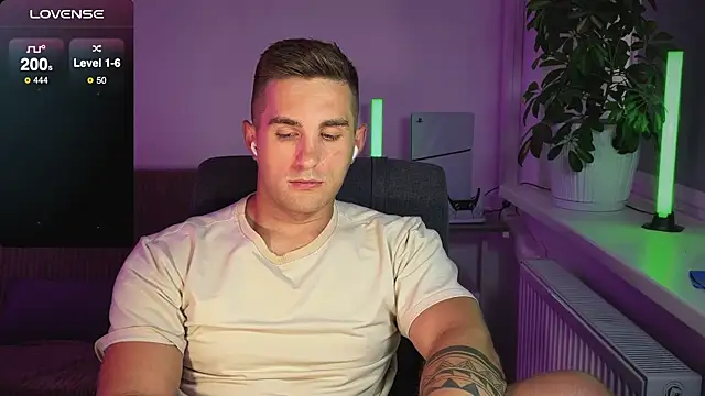 Sweeet  boy online show from September 10, 2025, 1:43 pm