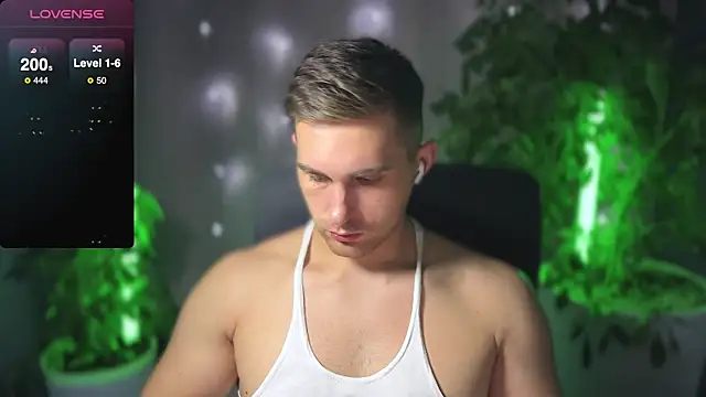 Sweeet  boy online show from March 5, 2025, 6:56 pm