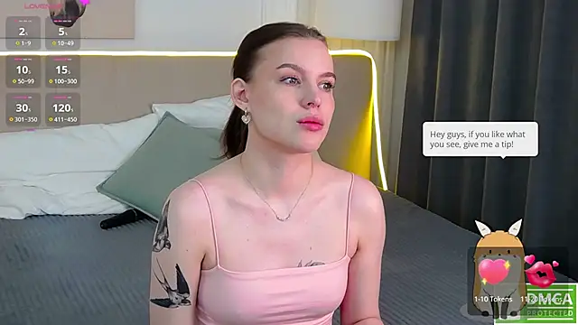 AmaliaBell online show from September 28, 2025, 1:07 pm