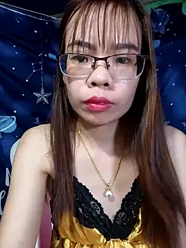   Mai-love19   online show from March 12, 2025, 1:51 pm