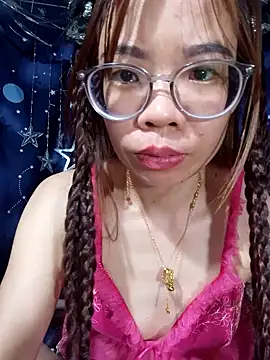   Mai-love19   online show from April 5, 2026, 10:49 pm