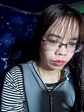   Mai-love19   online show from March 10, 2025, 7:44 am