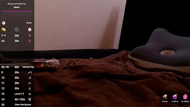 -sluttyass- online show from April 15, 2026, 11:16 pm