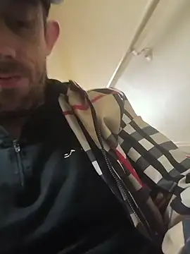 Snapshot of afTerparTycloudz chatting on October 29, 2025, 6:12 am afTerparTycloudz online show from October 29, 2025, 6:12 am