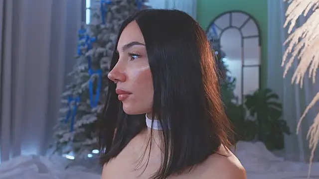 AmyArmstrong online show from December 14, 2025, 9:31 pm