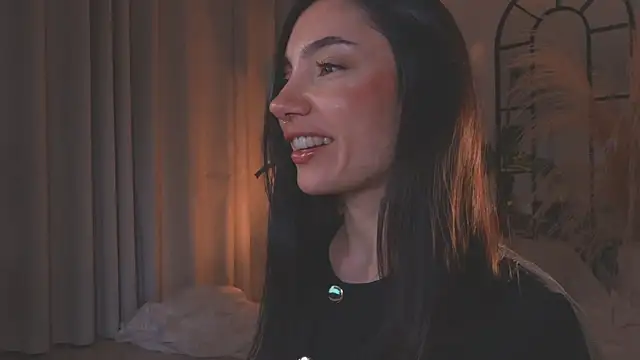 Snapshot of AmyArmstrong chatting on October 2, 2025, 1:20 am AmyArmstrong online show from October 2, 2025, 1:20 am