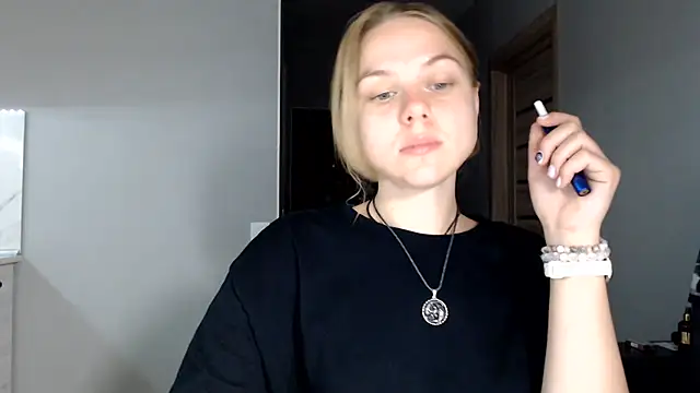 Snapshot of Sunbeam_ chatting on July 1, 2026, 9:48 pm Sunbeam online show from July 1, 2026, 9:48 pm