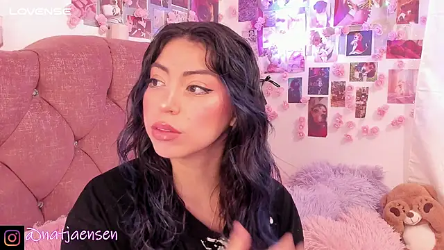 natalie jaensen online show from February 18, 2025, 11:08 pm