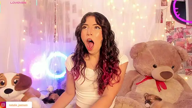 Snapshot of natalie_jaensen chatting on February 7, 2026, 7:33 pm natalie jaensen online show from February 7, 2026, 7:33 pm