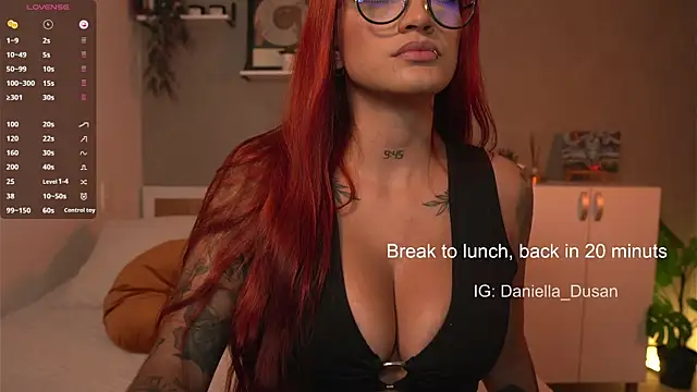 DaniDusan  online show from December 2, 2024, 10:29 pm