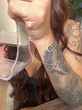 Snapshot of DaniDusan_ chatting on September 25, 2025, 5:41 pm DaniDusan  online show from September 25, 2025, 5:41 pm