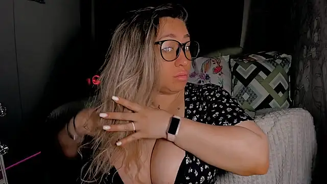 CumOnMy Tits online show from May 23, 2026, 3:27 am