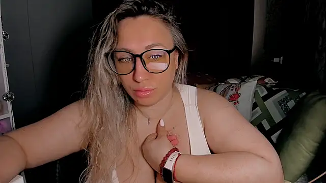 CumOnMy Tits online show from April 11, 2026, 2:08 am