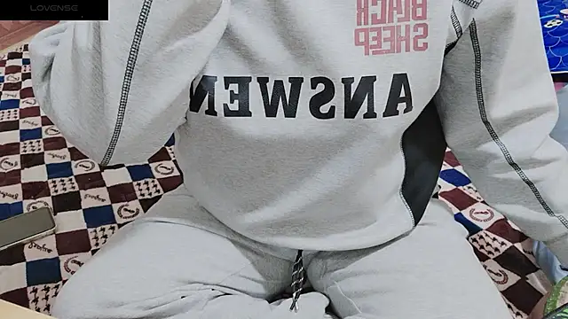 Sophie Secret online show from February 4, 2025, 10:02 pm