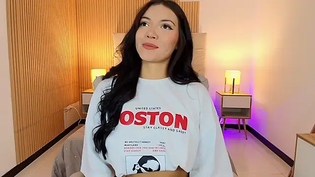 Snapshot of Baby_Venuss chatting on February 2, 2026, 3:27 am Baby Venuss online show from February 2, 2026, 3:27 am