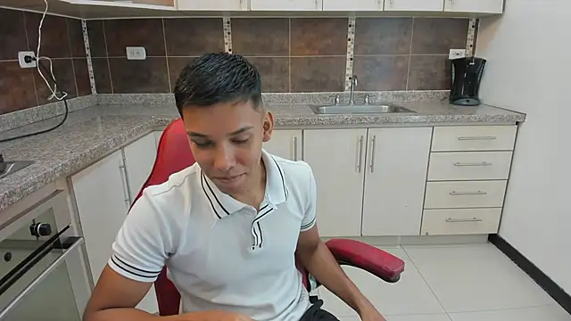 Edwin Blaz online show from September 25, 2025, 4:18 am