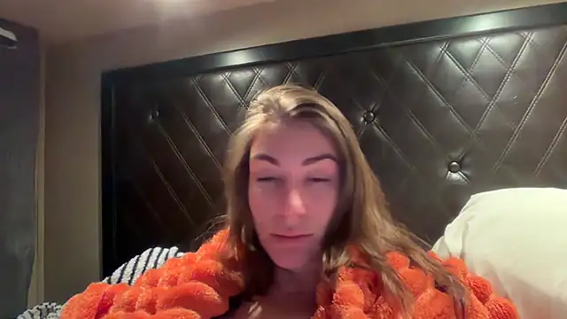 Milfywaysx online show from October 19, 2025, 2:14 am