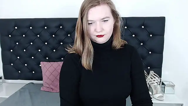 LaraDream online show from February 13, 2025, 1:29 am