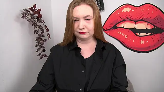 LaraDream online show from February 4, 2026, 2:23 pm