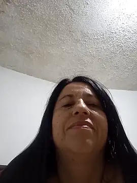 Snapshot of valeriapinter chatting on May 9, 2026, 10:18 am valeriapinter online show from May 9, 2026, 10:18 am