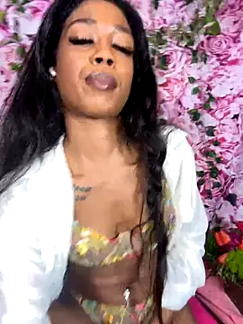 Snapshot of mismialove chatting on September 18, 2025, 4:26 am mismialove online show from September 18, 2025, 4:26 am