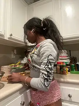 mismialove online show from April 16, 2026, 3:07 am