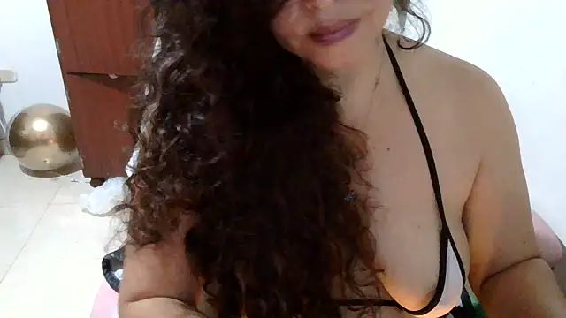 Snapshot of oso34hot chatting on May 24, 2026, 6:08 pm oso34hot online show from May 24, 2026, 6:08 pm