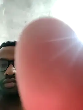 Snapshot of Sammy6432 chatting on October 3, 2025, 1:42 am Sammy6432 online show from October 3, 2025, 1:42 am