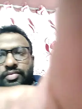 Snapshot of Sammy6432 chatting on October 29, 2025, 1:43 pm Sammy6432 online show from October 29, 2025, 1:43 pm