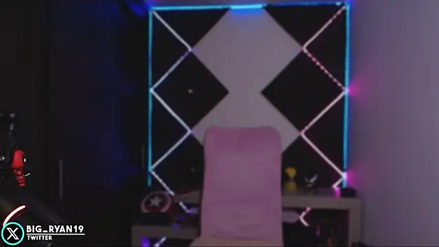 bigryann23 online show from April 5, 2026, 9:21 pm