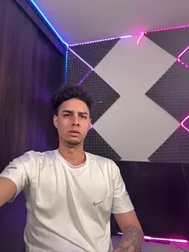 bigryann23 online show from February 28, 2026, 12:10 am